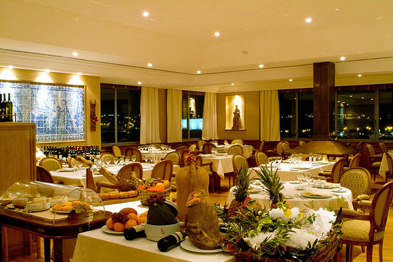 Hotel Real Oeiras Paço de Arcos Restaurant bilde